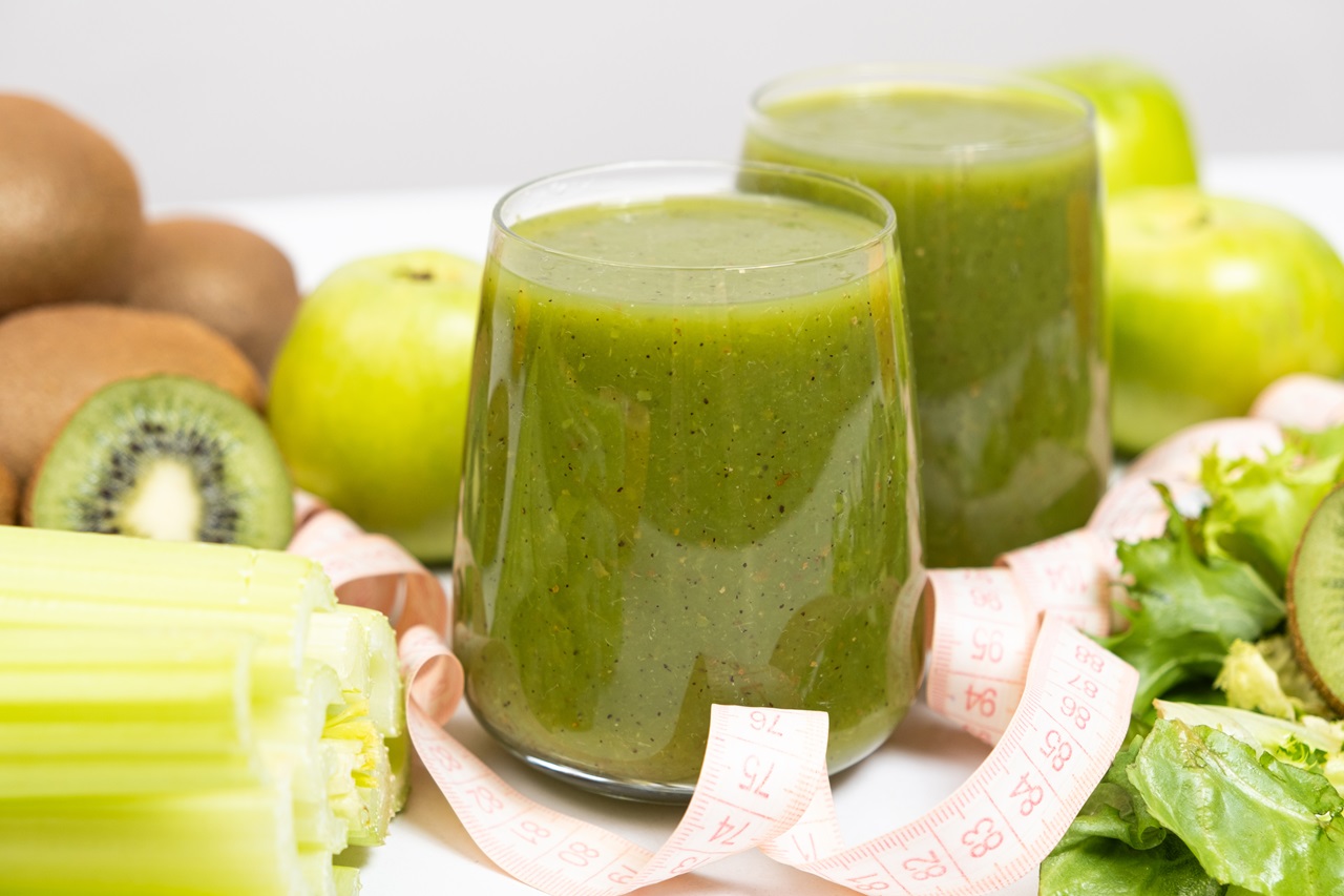 Dieta redukcyjna - co jeść, jakie są jej zasady oraz ile kcal spożywać na redukcji